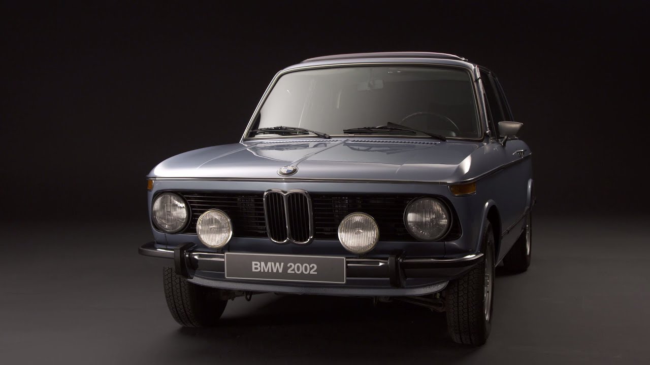 BMW 2002L Interior and Exterior