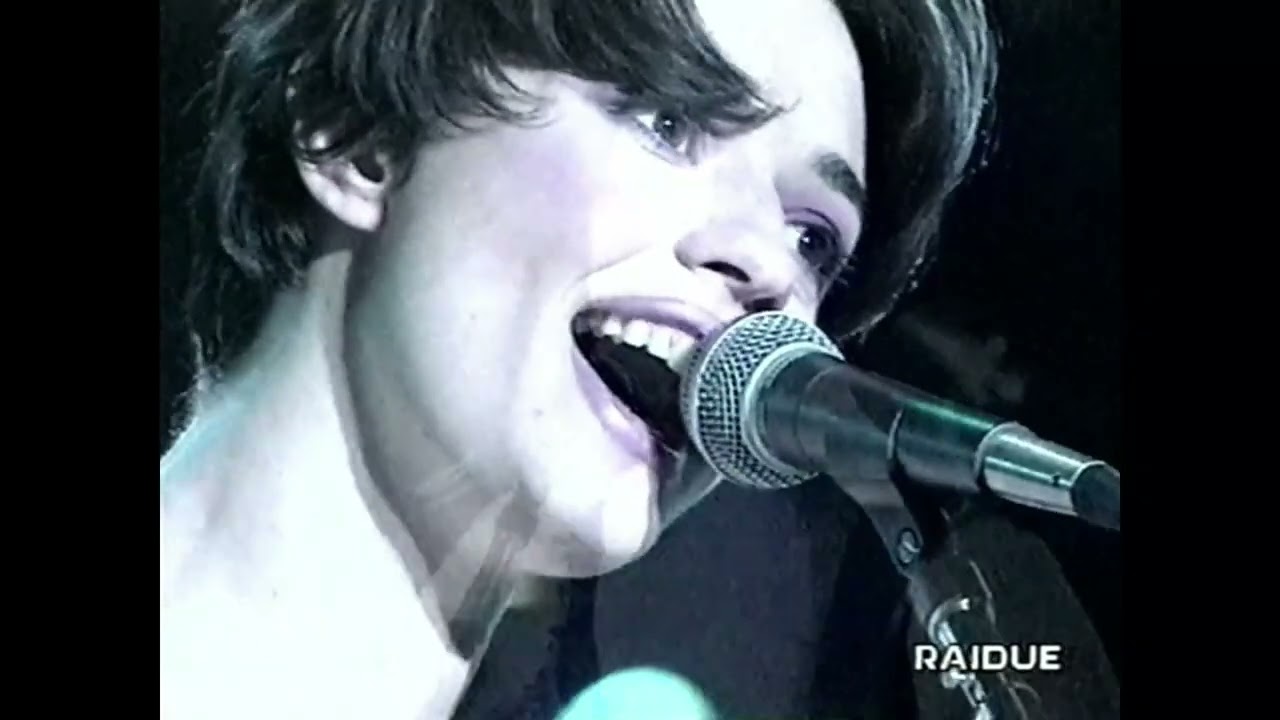 CARMEN CONSOLI - CONFUSA E FELICE live primo maggio '99