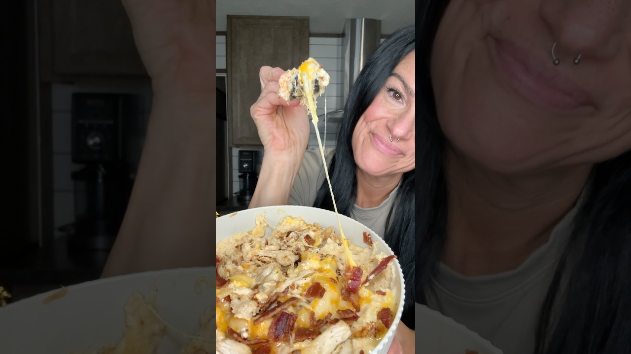🍯 Cheesy Chicken Bacon Honey Mustard Bowl over Fluffy Low-Carb Mash  
