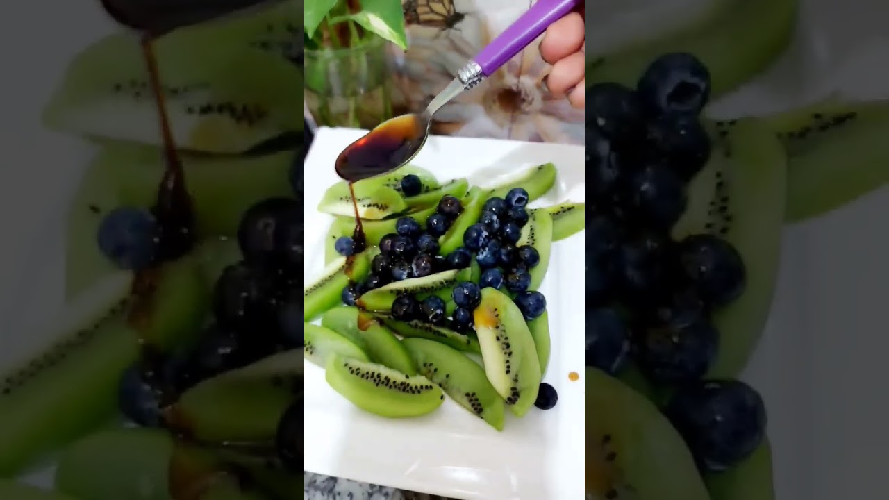 Simple and #healthy #fruitsalad #blueberry #kiwifruit #honey #trendingshorts #youtubeshorts #shorts