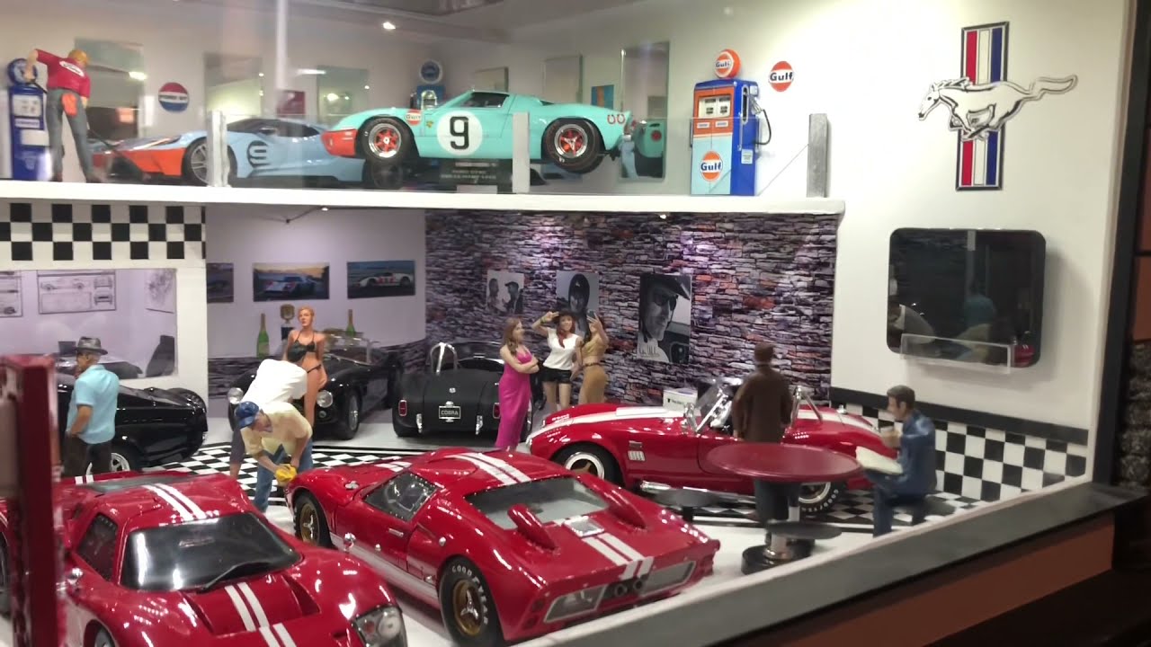 1:18 Ford gt showroom figures diorama Imagine garage
