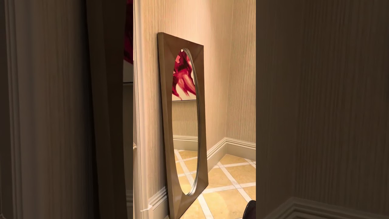 The finest Villa in Las Vegas. This is Bellagio. Mahi can get you these accommodations 😁