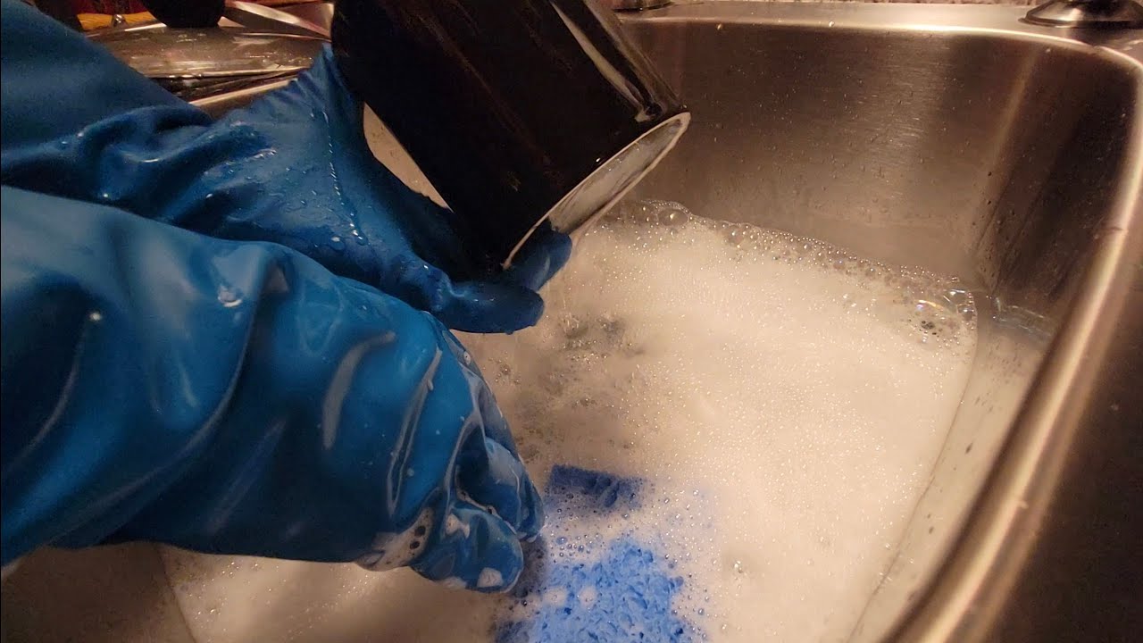 Washing Dishes And Dropping Camera With Rubber Gloves! 3/11/2022