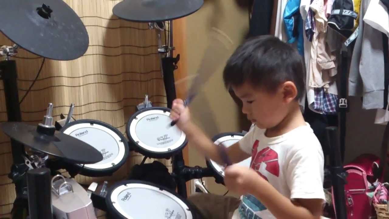 ５歳児　全盲の天才ドラマー