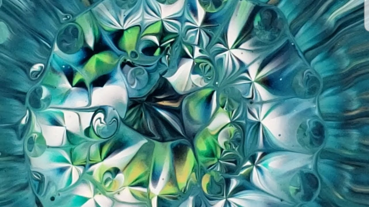 Kaleidoscope Colander Pour in GORGEOUS GREENS! Acrylic Pouring Tutorial