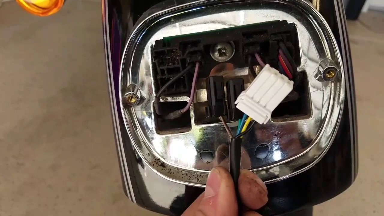 Moon's low profile brake light 2006 Sportster XL1200C install & review