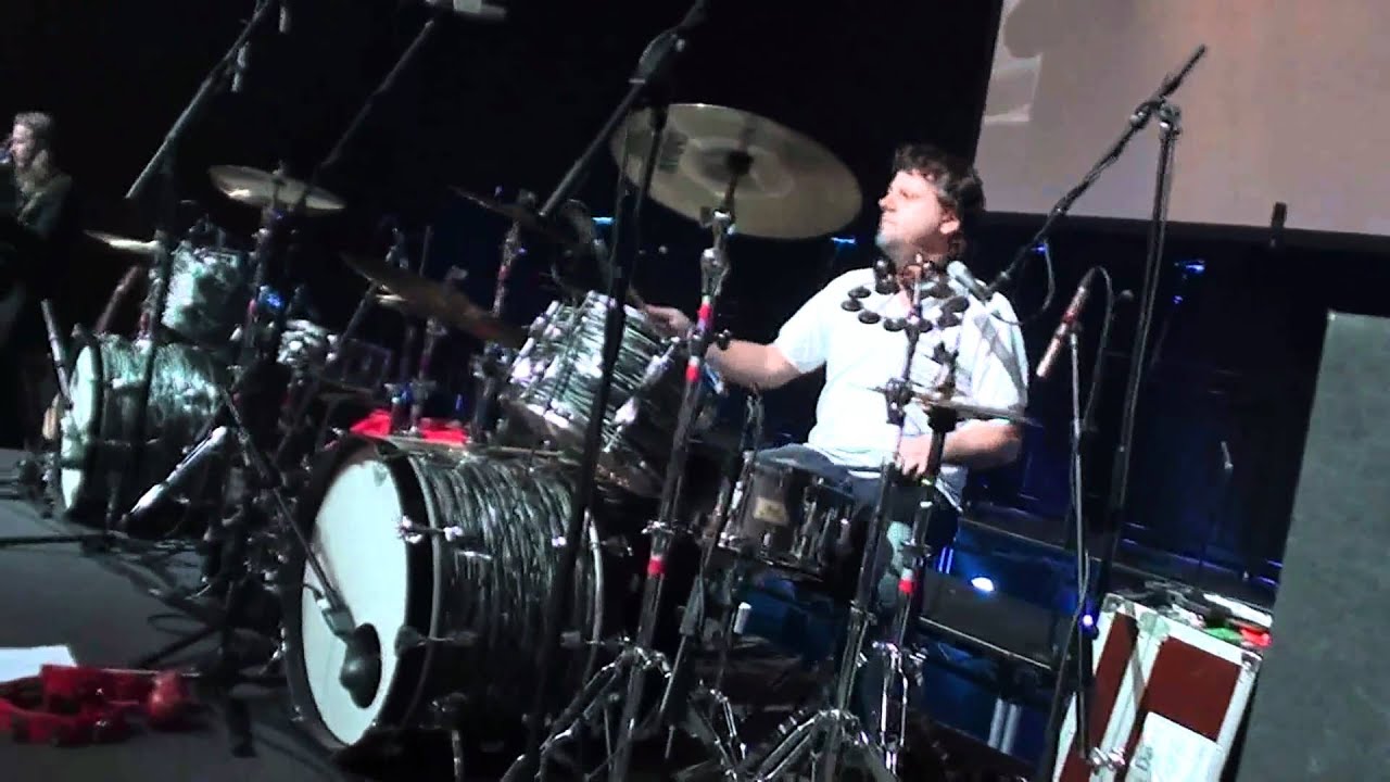 Mark McGann and Pepperland in Liverpool Echo Arena