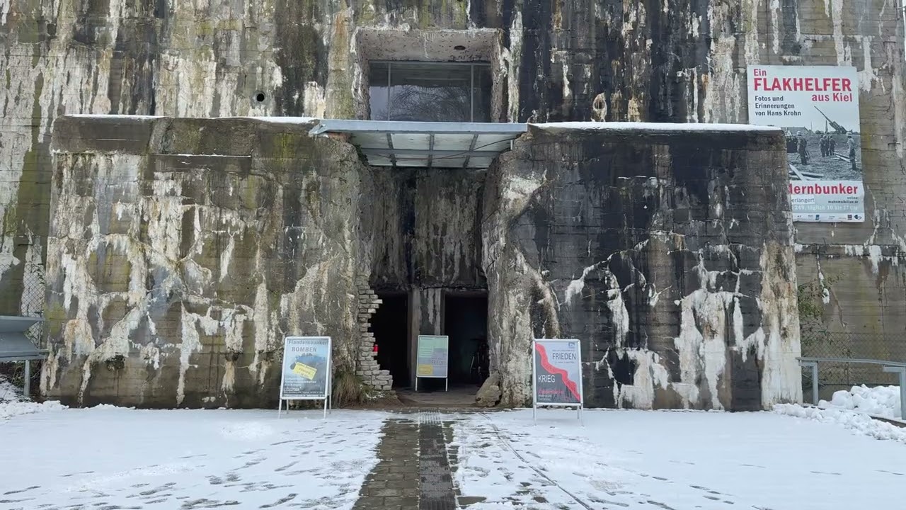 Bunker in Kiel: Flandernbunker Mahnmal Kilian Marinehochbunker am Marinestützpunkt Kiel