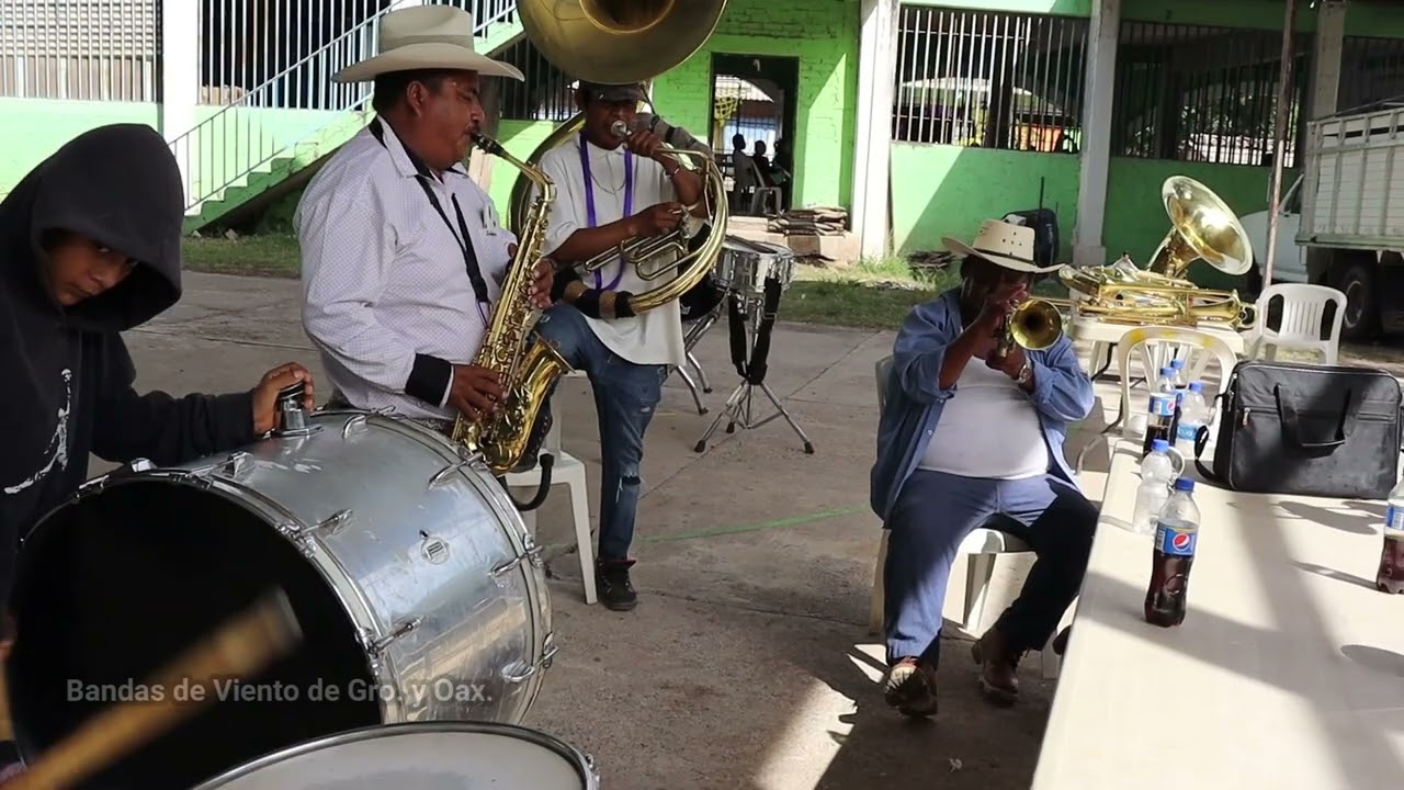 😱🎶Morena morenita....QUE BANDA TAN CHINGONA - LA BANDA DE CAHUATACHE😱🎶