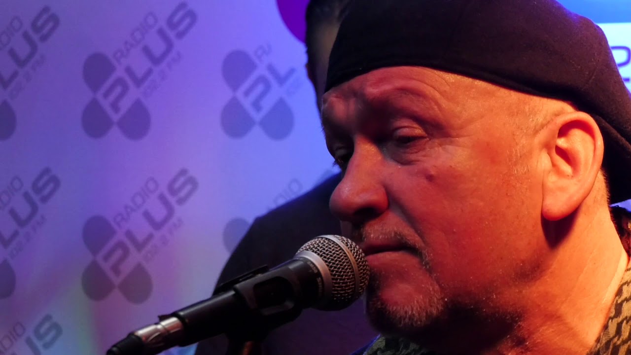 Fisniket - Kenga ime   (Acoustic Night - Radio Plus)