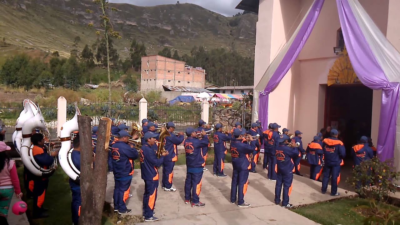 BANDA SENSACIONAL FILARMÓNICA HUAYLLAPAMPA-MARCHA REGULAR-BAÑOS  2016