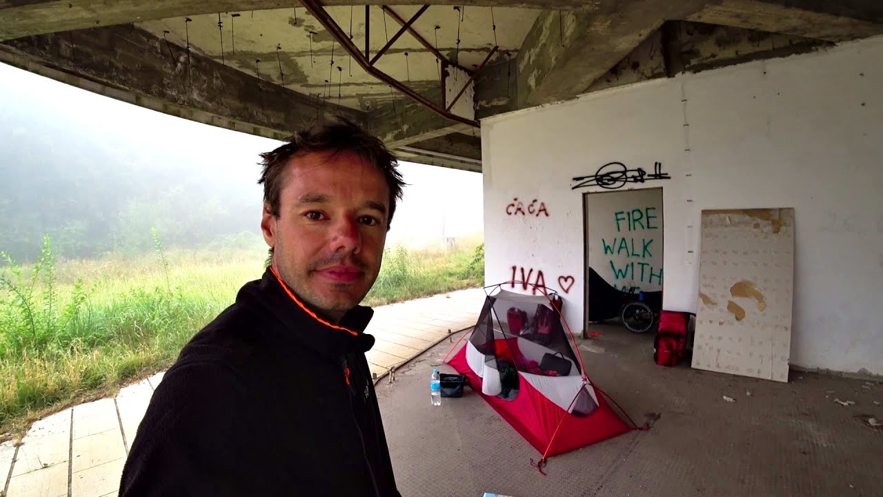 vE 22 🇭🇷 Sleeping in a Yugoslavian abandoned building | Petrova Gora | Riding to Slunj | Croatia