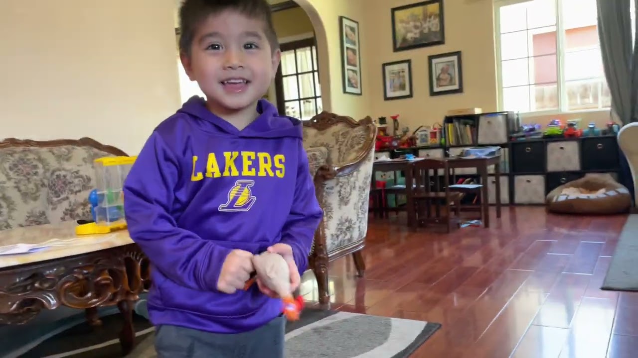 Flickin Chicken Indoor Outdoor Target Toss Game from University Games, The Go Anywhere Game