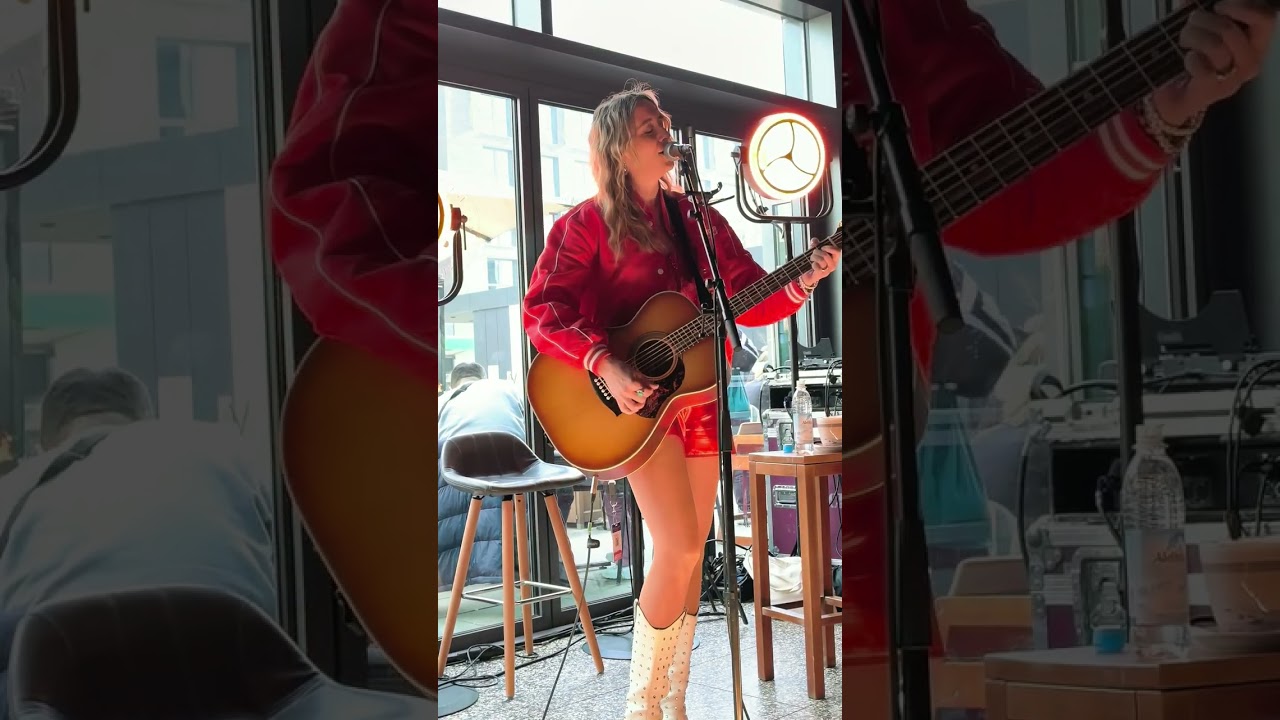 Kaylee Bell - Red Dirt Romeo LIVE @ C2C Festival Berlin 08.03.2026 @kayleebell 