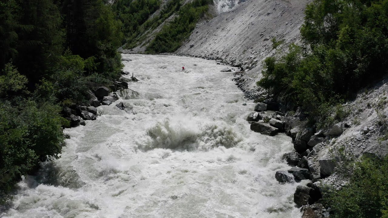Big water kayaking in Oetz!