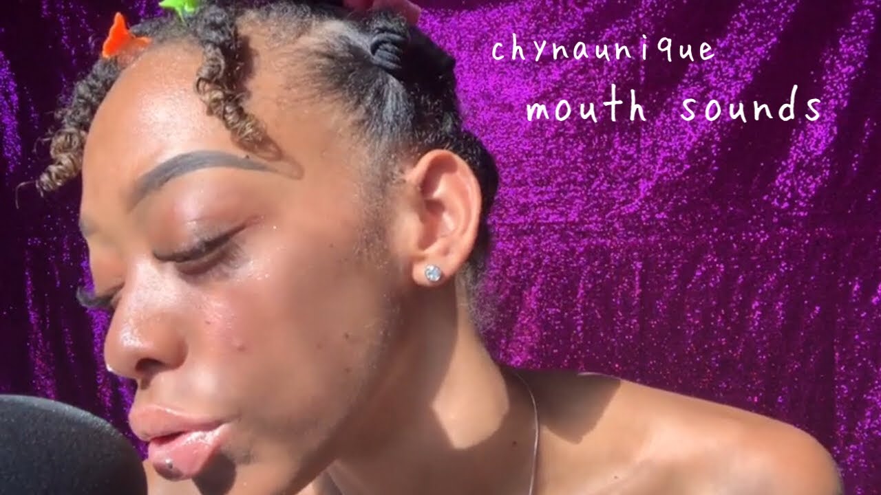 asmr chynaunique mouthsounds + hand movements