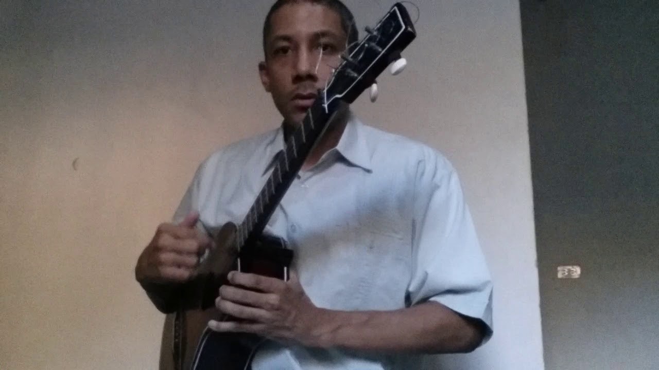 Cómo tocar un ritmo de merengue Venezolano en el cuatro-Venezuelan merengue on cuatro