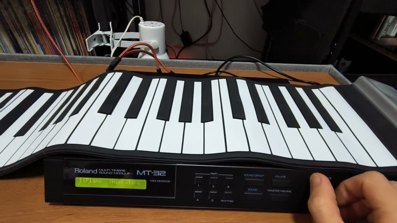 Roland MT-32 LA音源 シンセサイザー DTM ローランド 現状品