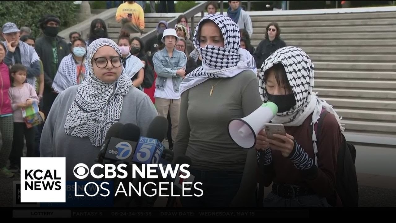 UC Irvine protesters with '