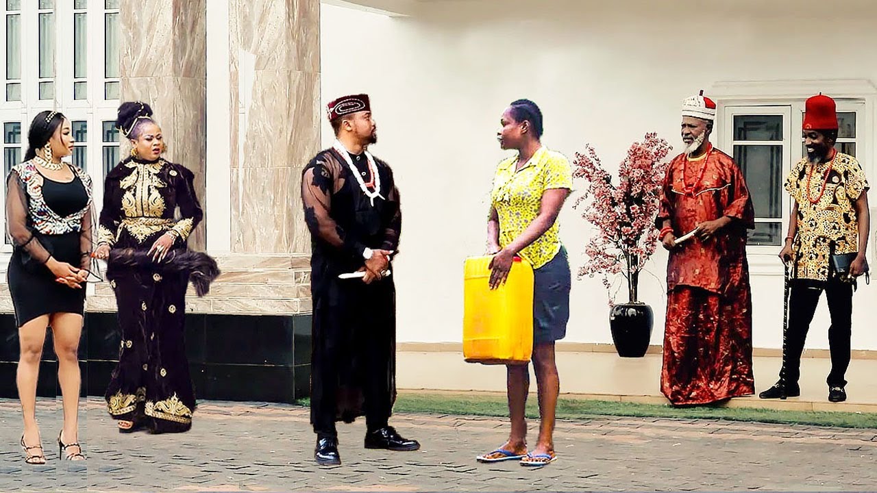 She Came To D Palace To Fetch Water When D Prince Saw Her And Fell In Love With Her | Nigerian Movie