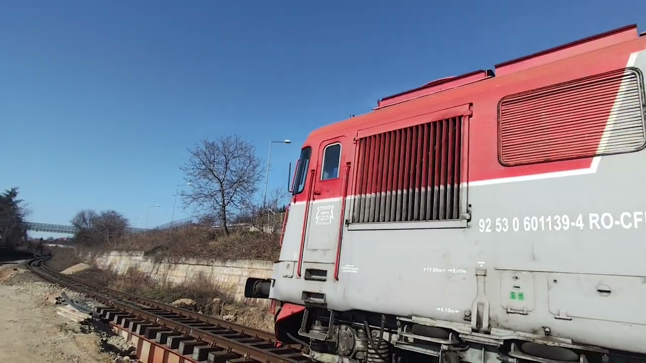Locomotiva CFR Marfă trece prin zona străzii Olteniei între stațiile Oradea și Oradea Est! 🚄😎