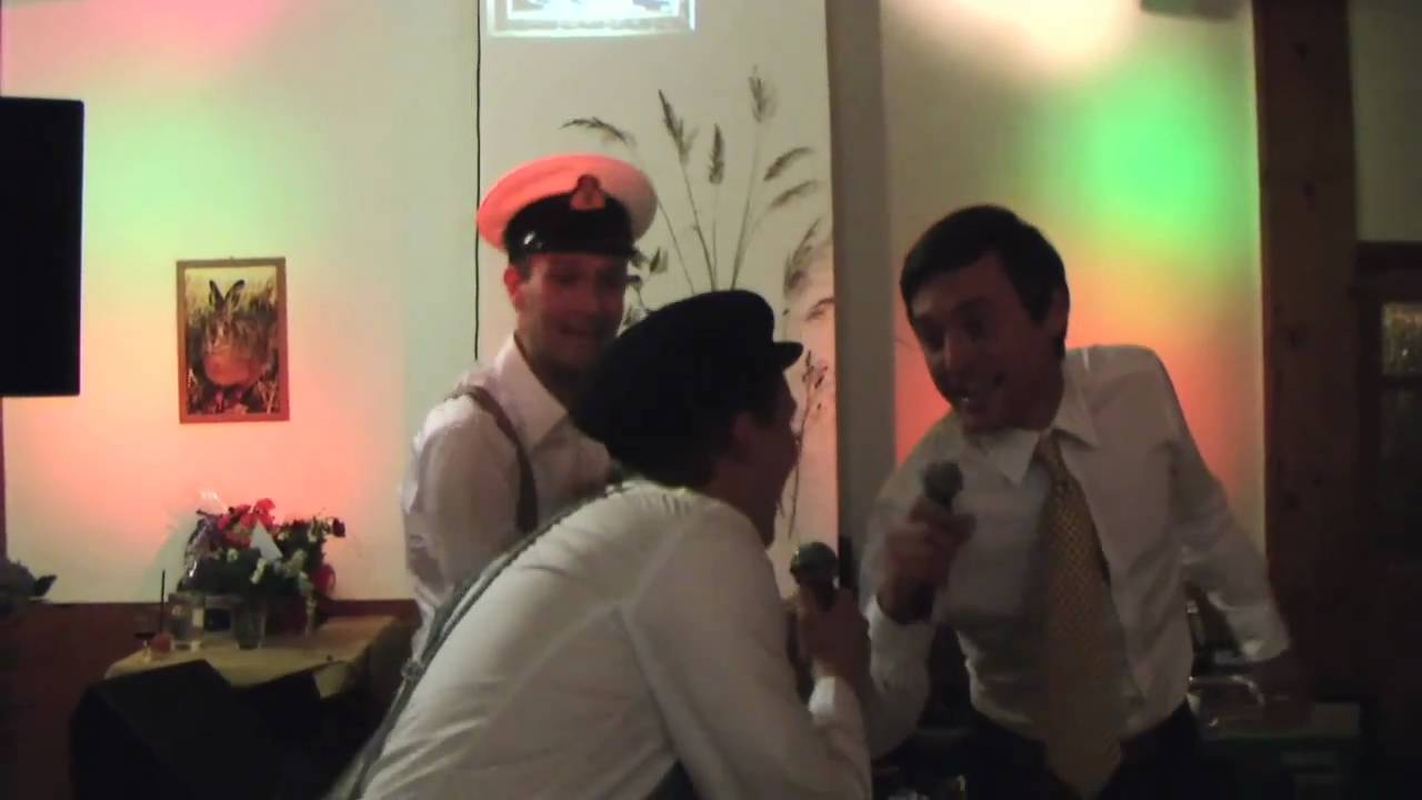 Commander Kajal & Captain Glitter feat. Hansi - HATTE HATTE HA