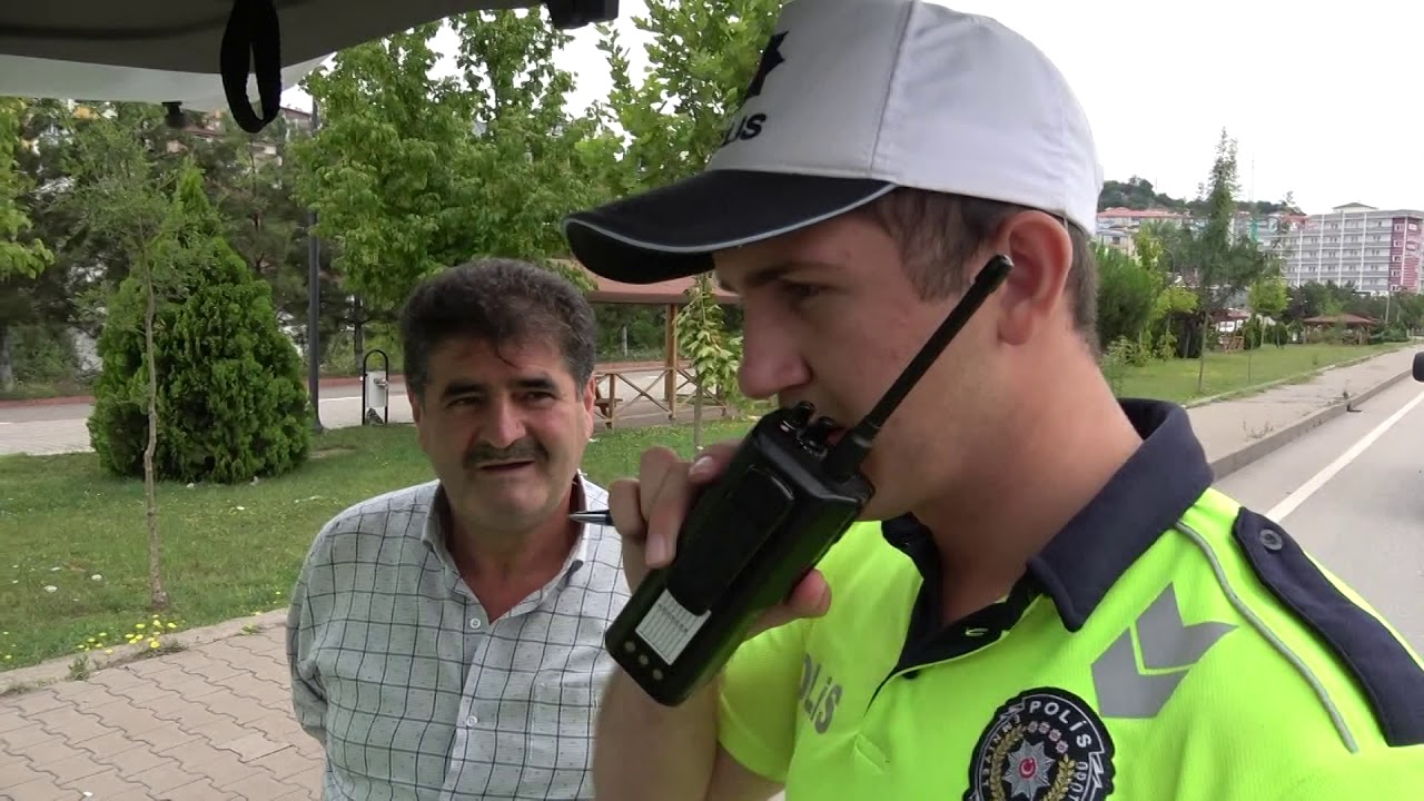 RADARA YAKALANAN S&Uuml;R&Uuml;C&Uuml;LERLE POLİS ARASINDA İLGİN&Ccedil; DİYALOGLAR