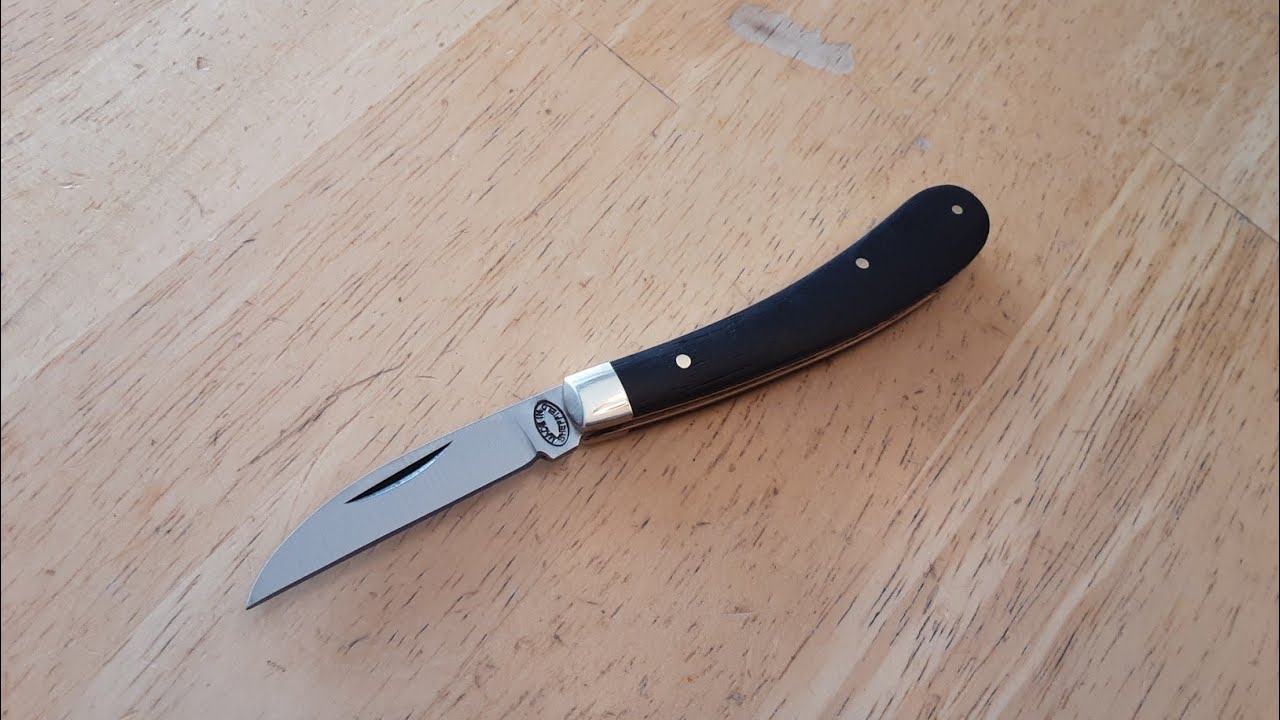 I have returned! A quick review, a grail knife, and an announcement!