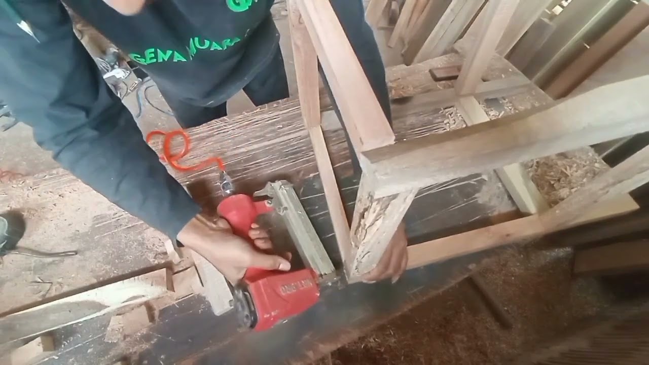 Making table UK. 40 x 40 x 60
