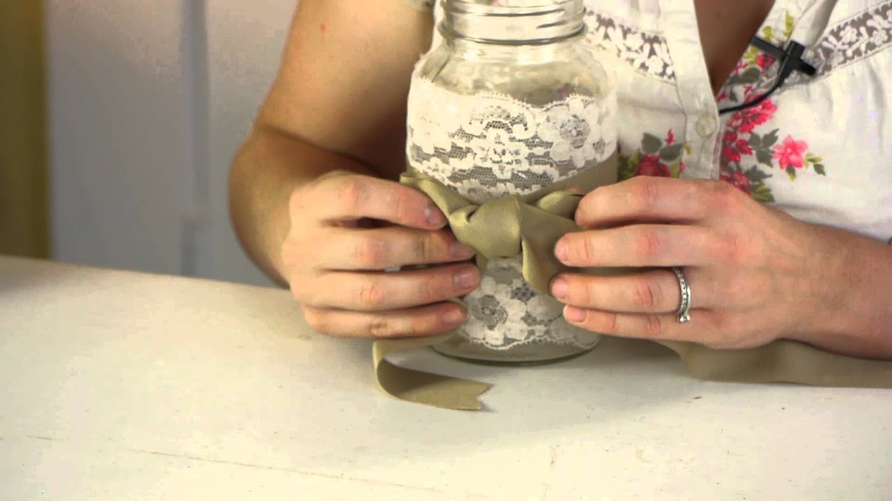 How to Decorate the Outside of Mason Jars : Knitting & Jar Crafts