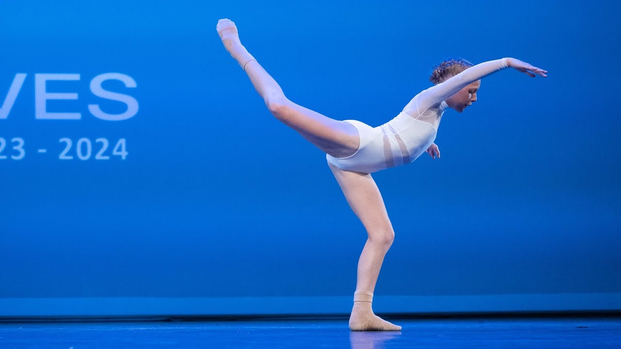 23-24 EU CHAMPIONSHIPS - Maude Marchant (Ballerino Dansstudio) // Sur le fil