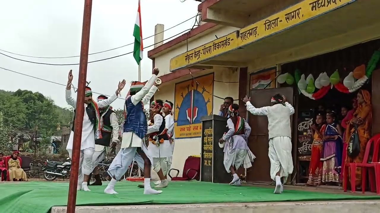 bundeli loggeet | 26 January special | bundeli rai | बुन्देली लोकगीत न्यू वीडियो | loggeet dance
