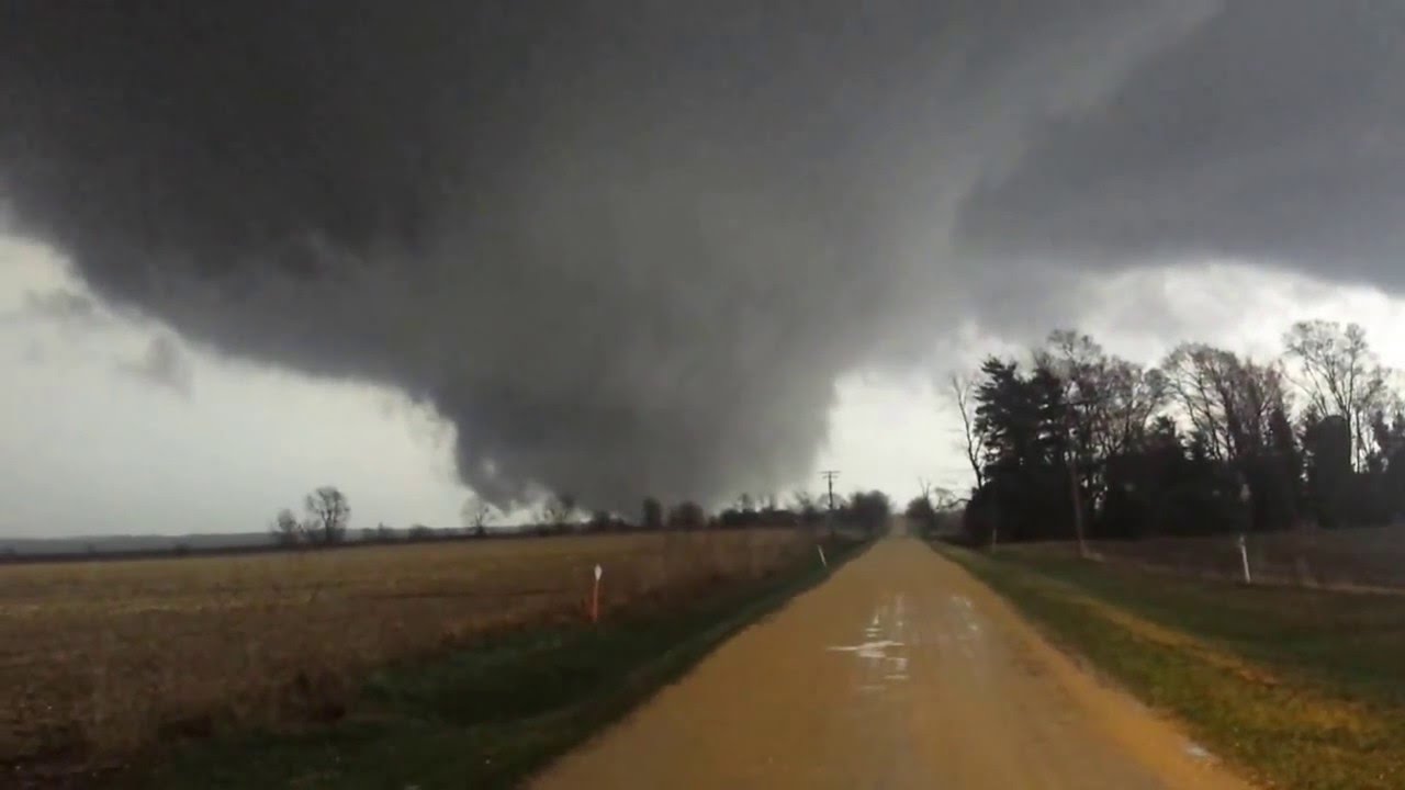 2015 Fairdale Tornado as it destroys the little town!