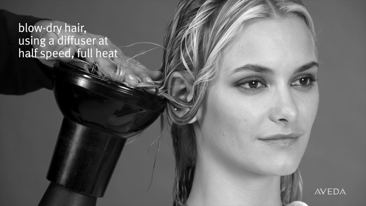 Aveda Boho Style Using Texture Tonic