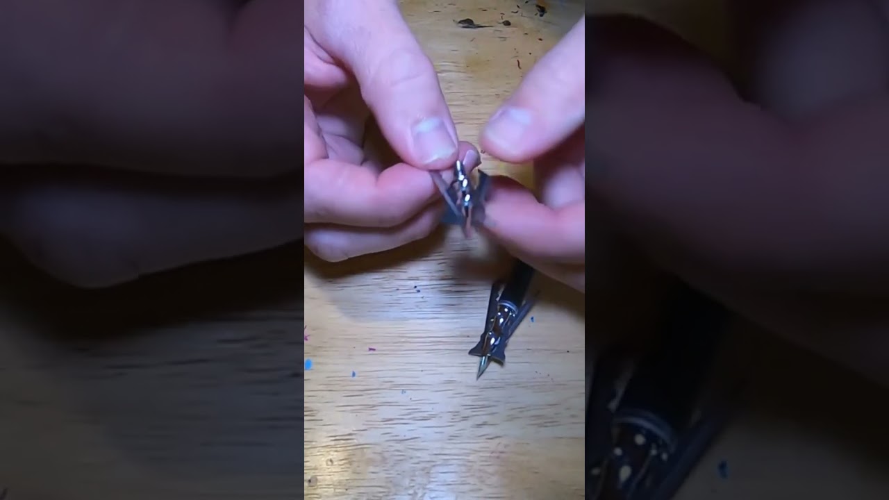 Rage Hypodermic Broadheads Are Super Sharp #huntingshorts #deerhunting #broadhead