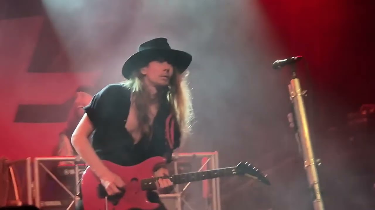 H.E.A.T. - Set Me on Fire (Sala Custom, Sevilla, 11/03/2026) - Esquirlas TV