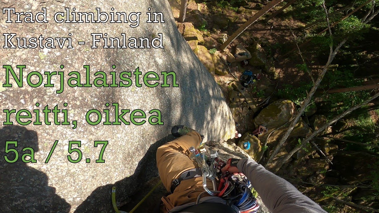 Trad climbing in Kustavi - Norjalaisten reitti, oikea (5a / 5.7)