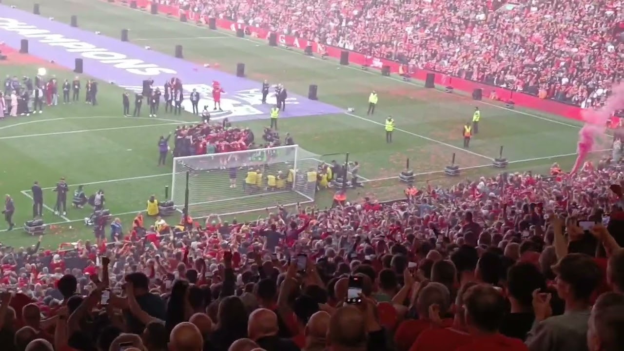 Anfield bouncing with the 20th premier league title. Chiesa song, slot song, freed from desire