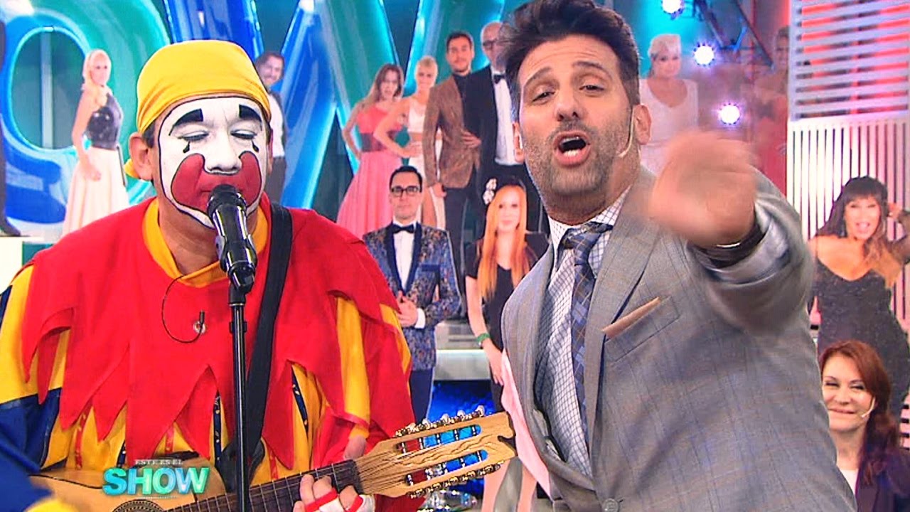¡El sueño del pibe en vacaciones! José María Listorti cantó en vivo con Piñón Fijo