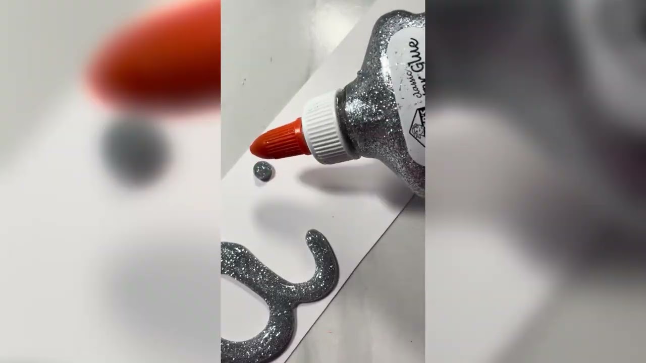The Secret Glitter Lettering Artists Love 😍