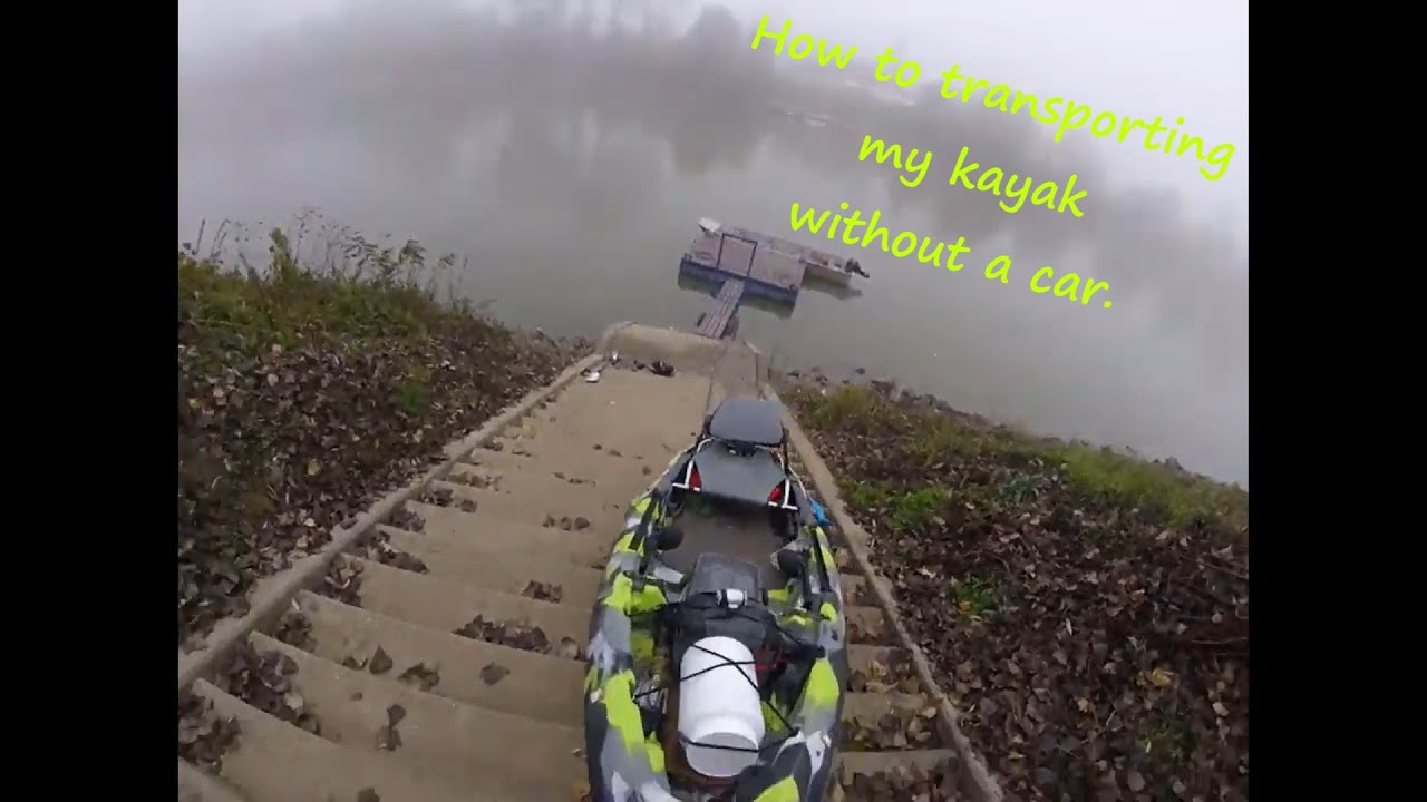 Transporting my fishing kayak. A horgászkajakom szállítása.