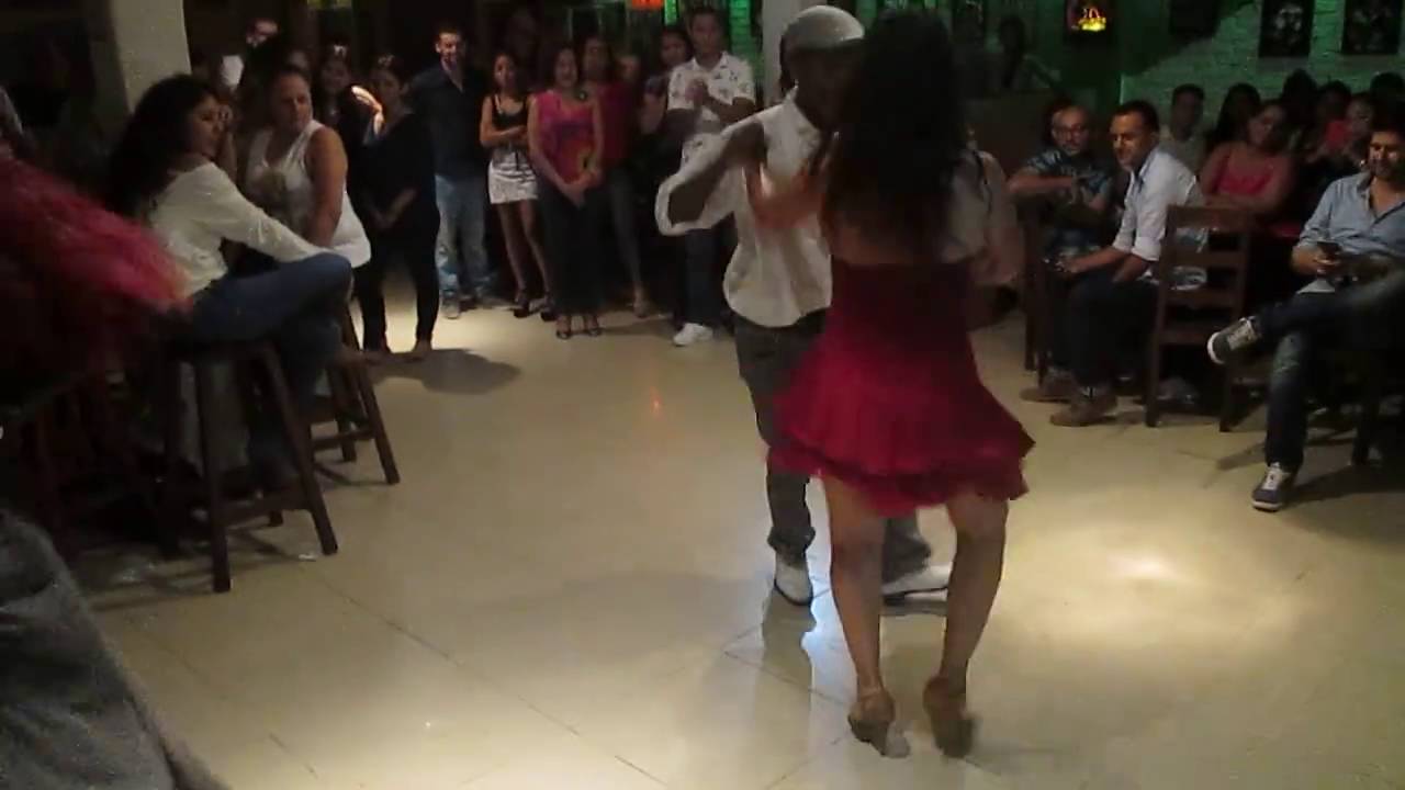Estamos de pachanga con Mandy y  “Kanelo