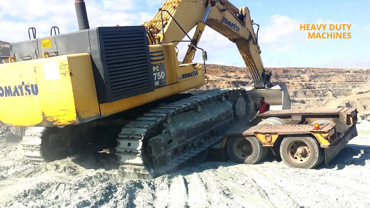 Komatsu PC 750 SE with broken engine after 27000 hours go to repair