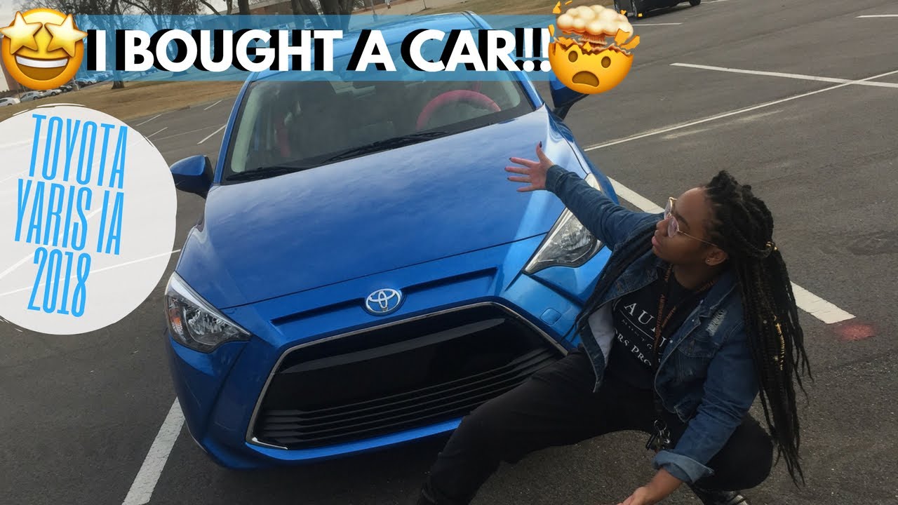 I BOUGHT A CAR! 🚙 | Car Tour ..kinda (2018 Toyota Yaris iA)