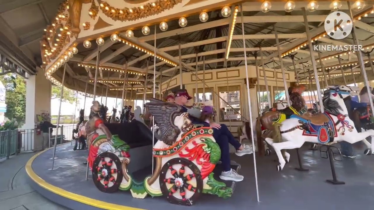 Midway Carousel at Cedar Point using Recorded Music of Wurlitzer band organ 