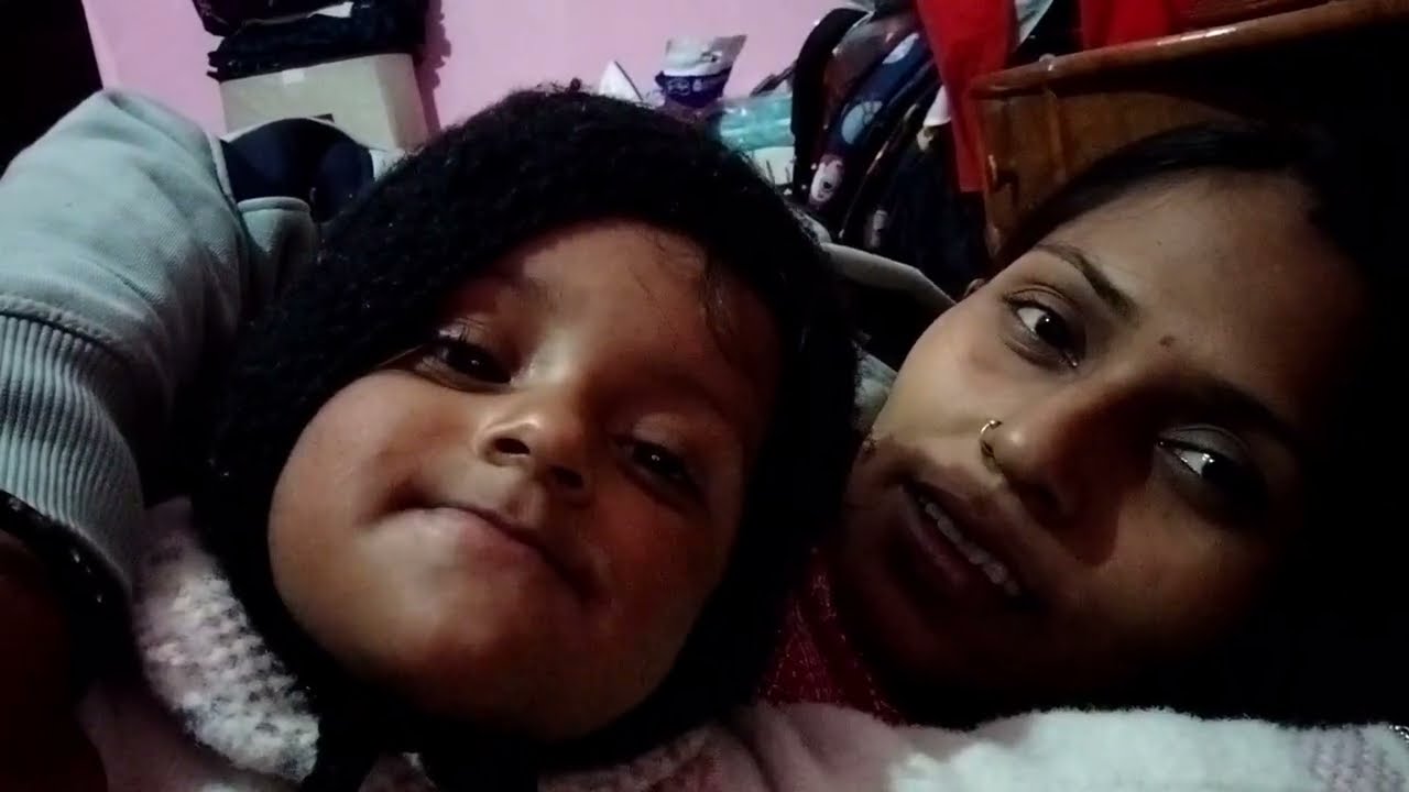 मैने बनाया पतंग लेकिन उड़ा नहीं पाई। Raghavi और उसके भाई बहन चले घूमी घूमी।