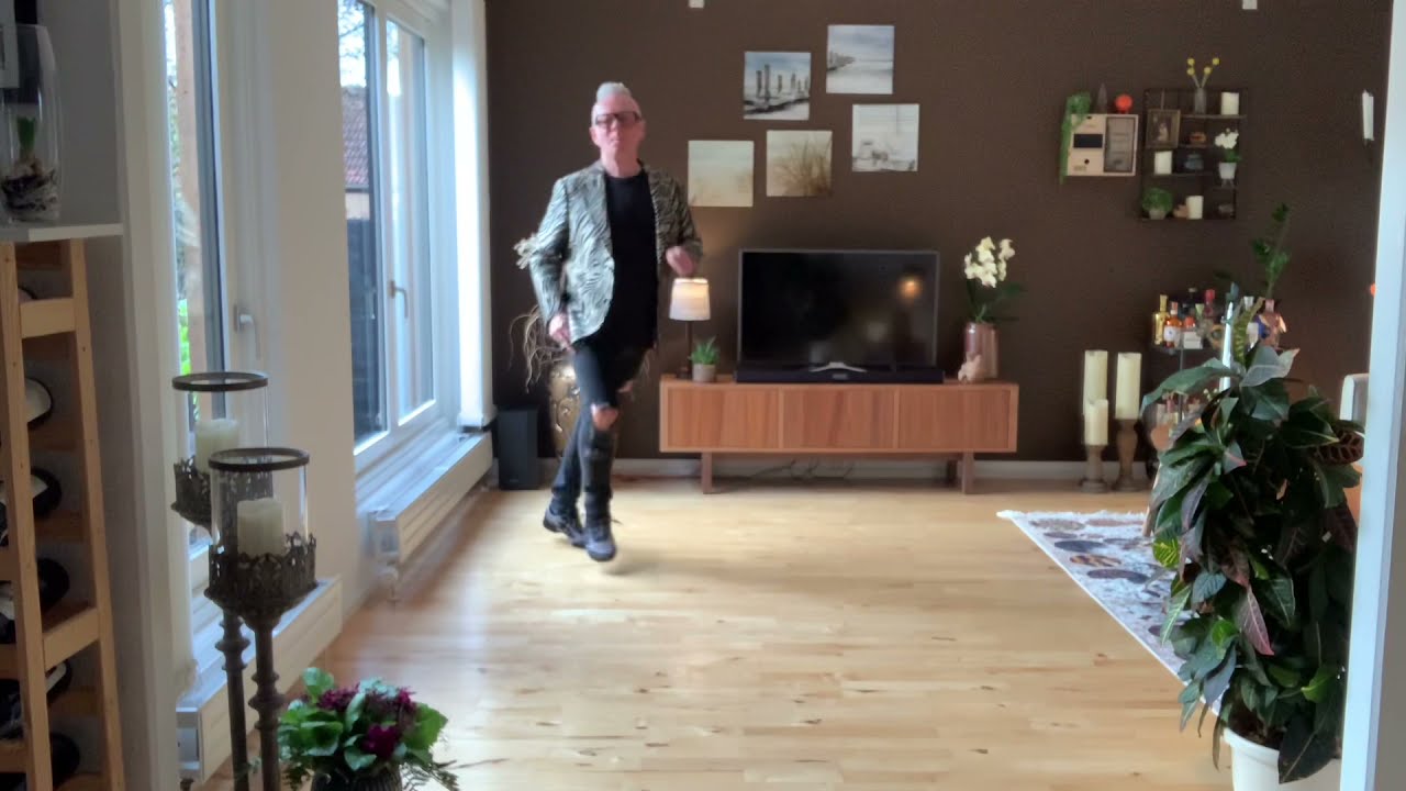 Run Run Rudolf Line Dance