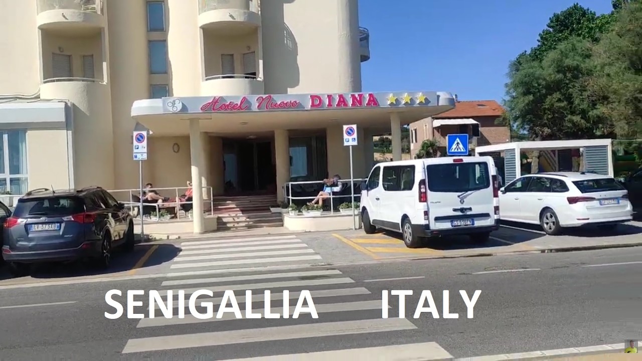 Senigallia , Lungomare L. Da Vinci , I migliori hotel ,camping e ristoranti , Marche Italy