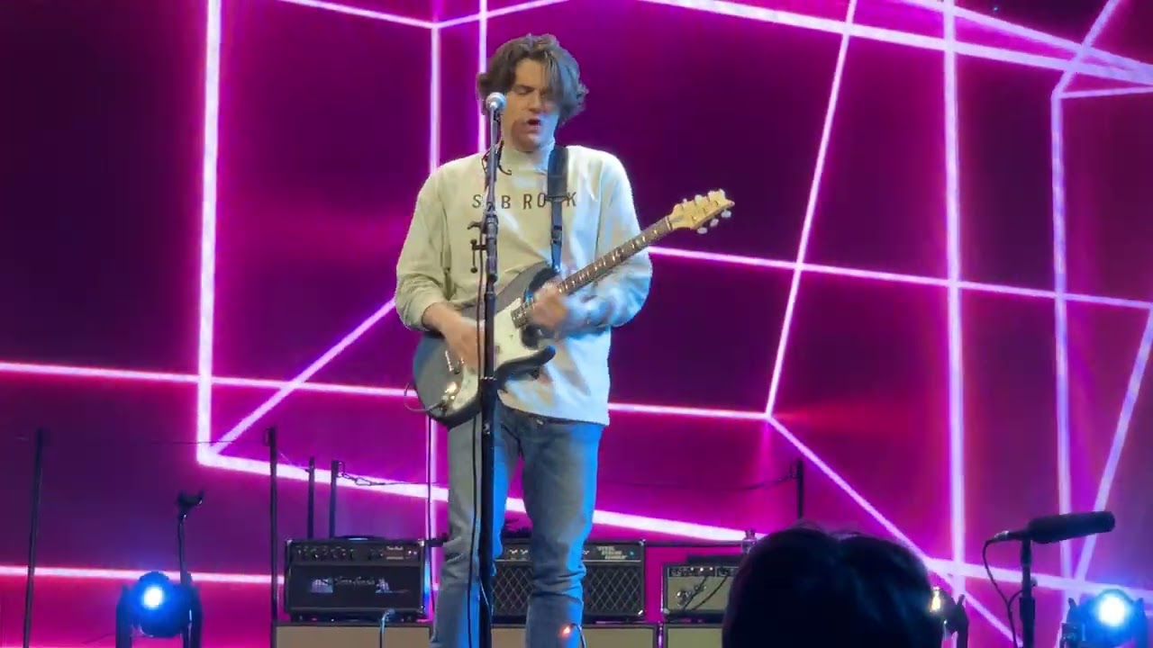 John Mayer- Slow Dancing in a Burning Room (Live) w/ David Ryan Harris “Beautiful Ones” intro