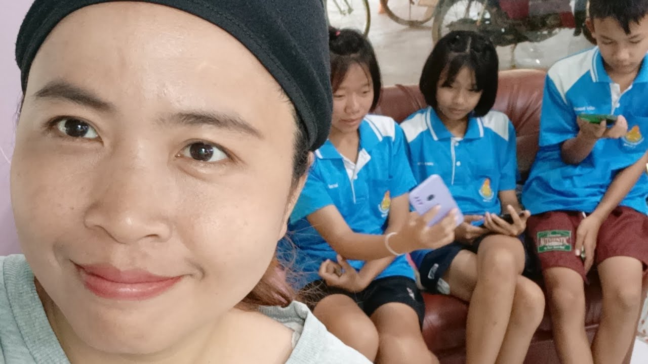 ตัดผมสาวๆ เสริมสวยไทบ้านคำนาง